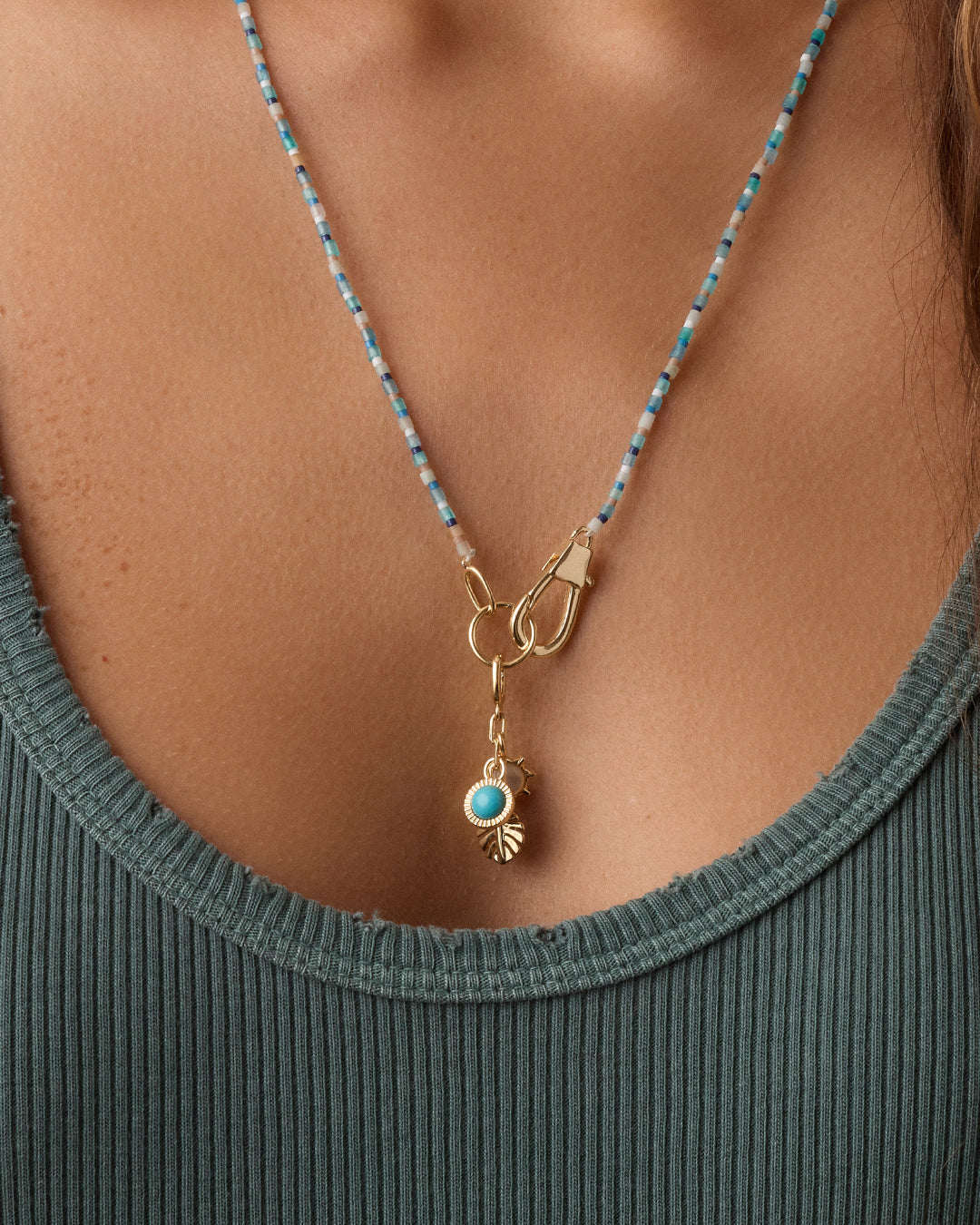 Beach Cluster Parker Charm || option::18k Gold Plated