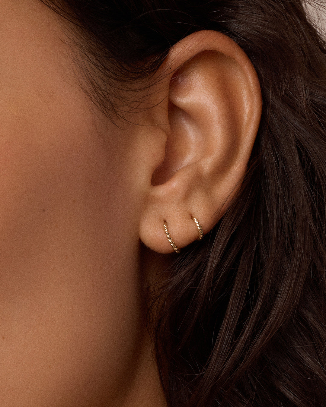 14k Gold Crew Huggies 8mm || option::14k Solid Gold