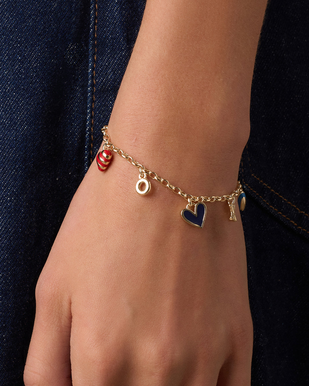 Campbell Heart Charm Bracelet || option::18k Gold Plated, Blue