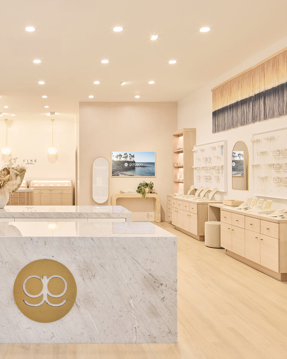 inside los cerritos store