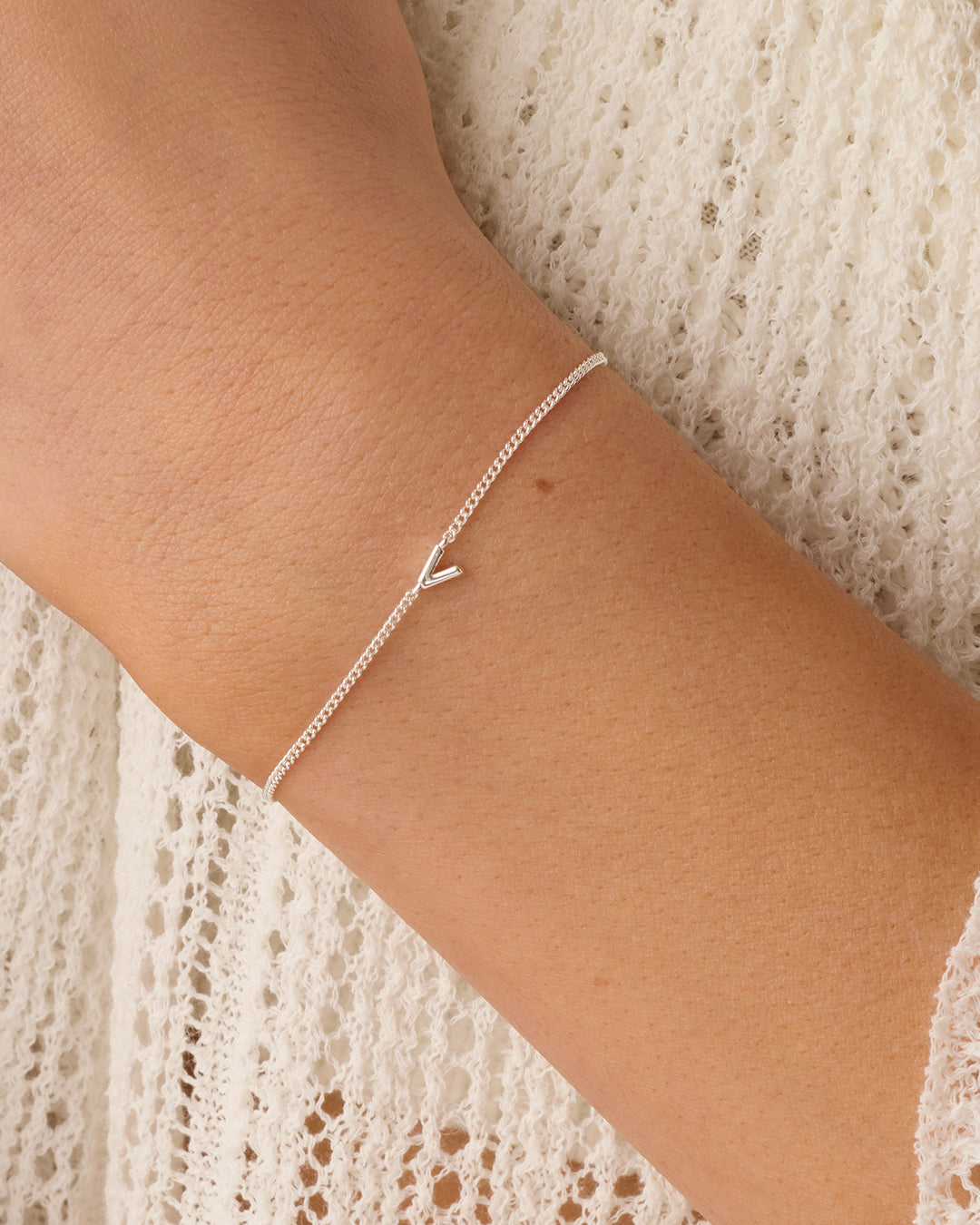 Wilder Mini Alphabet Bracelet || option:: Silver Plated, V