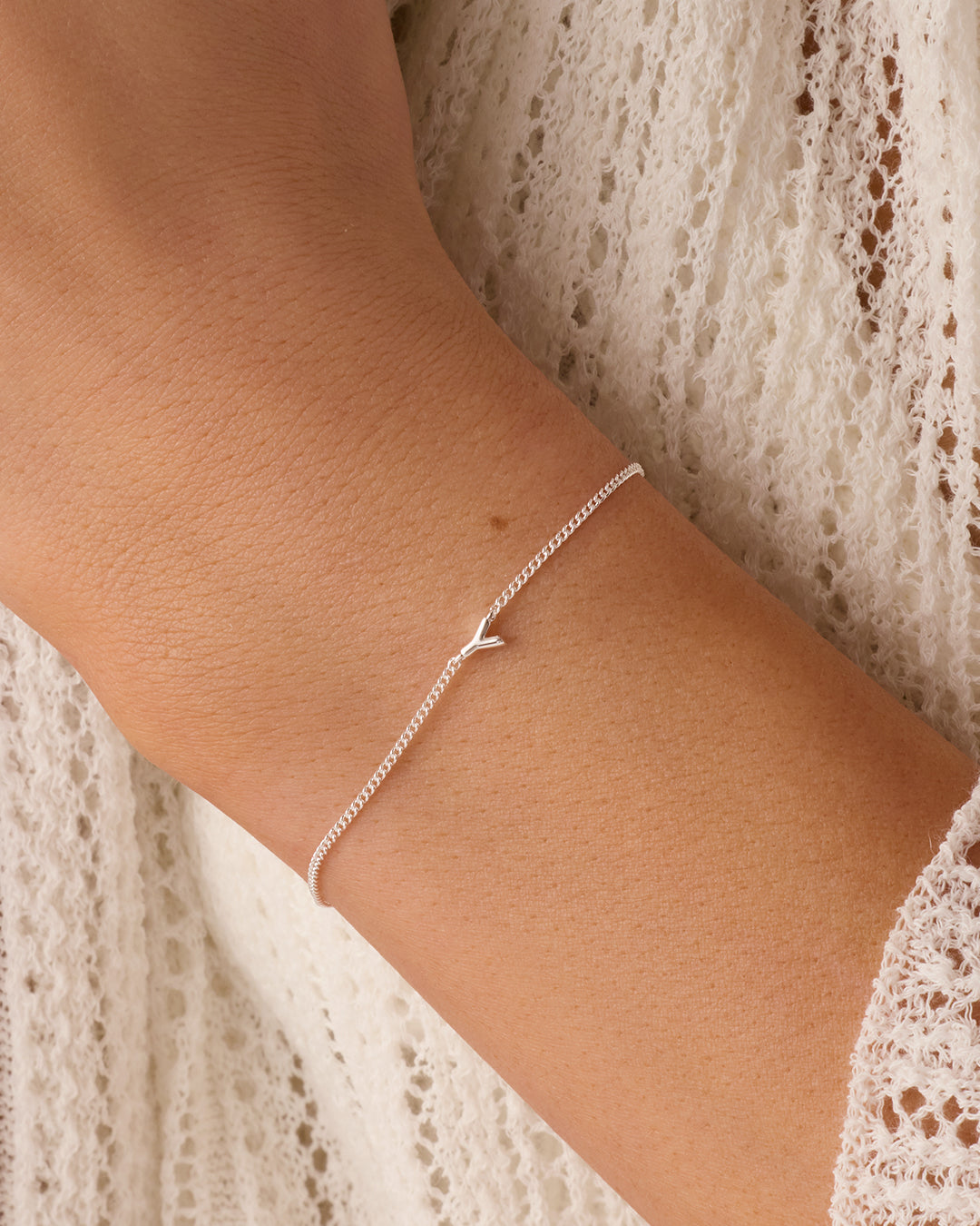 Wilder Mini Alphabet Bracelet || option:: Silver Plated, Y