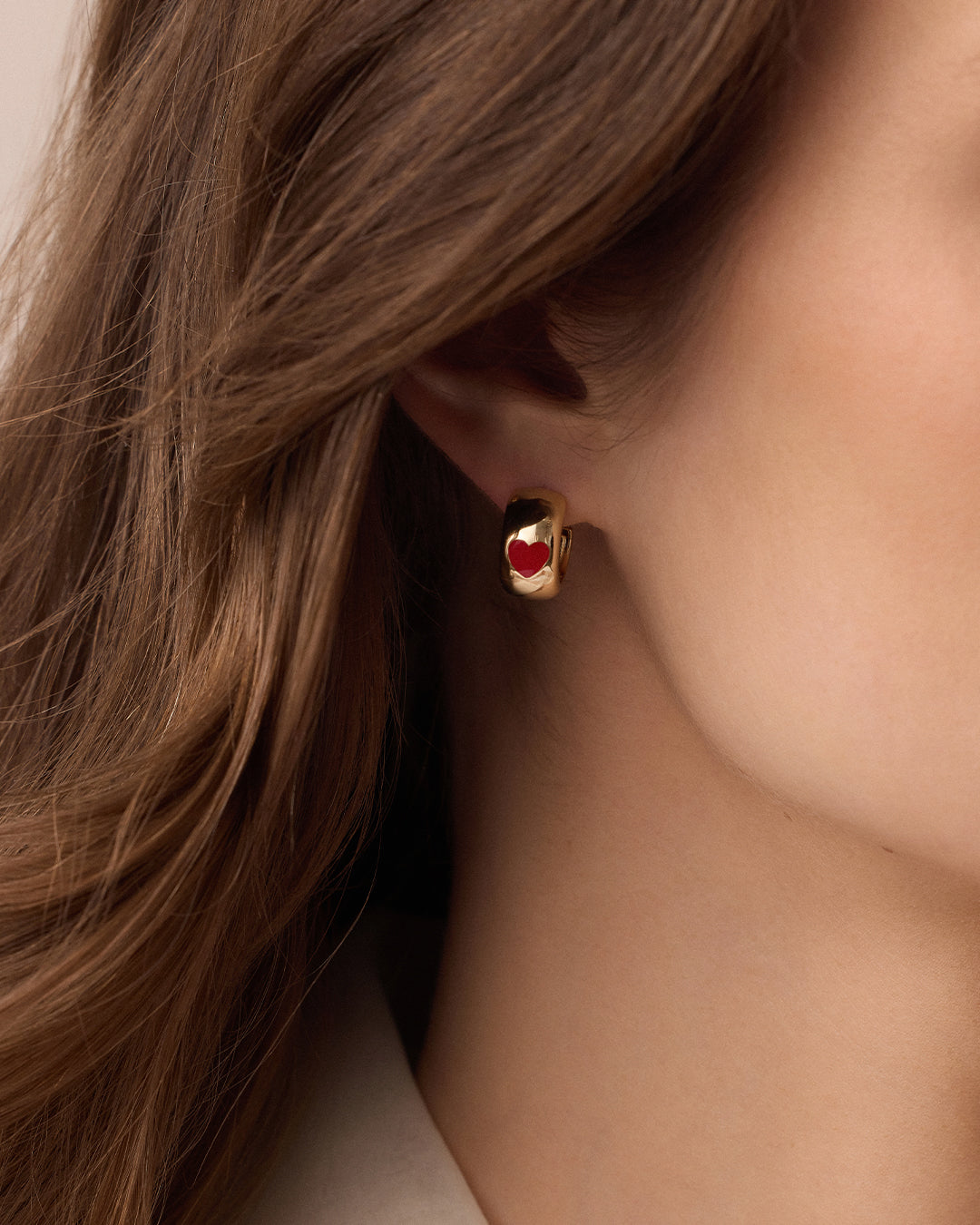 Amour Helium Heart Huggies || option::18k Gold Plated