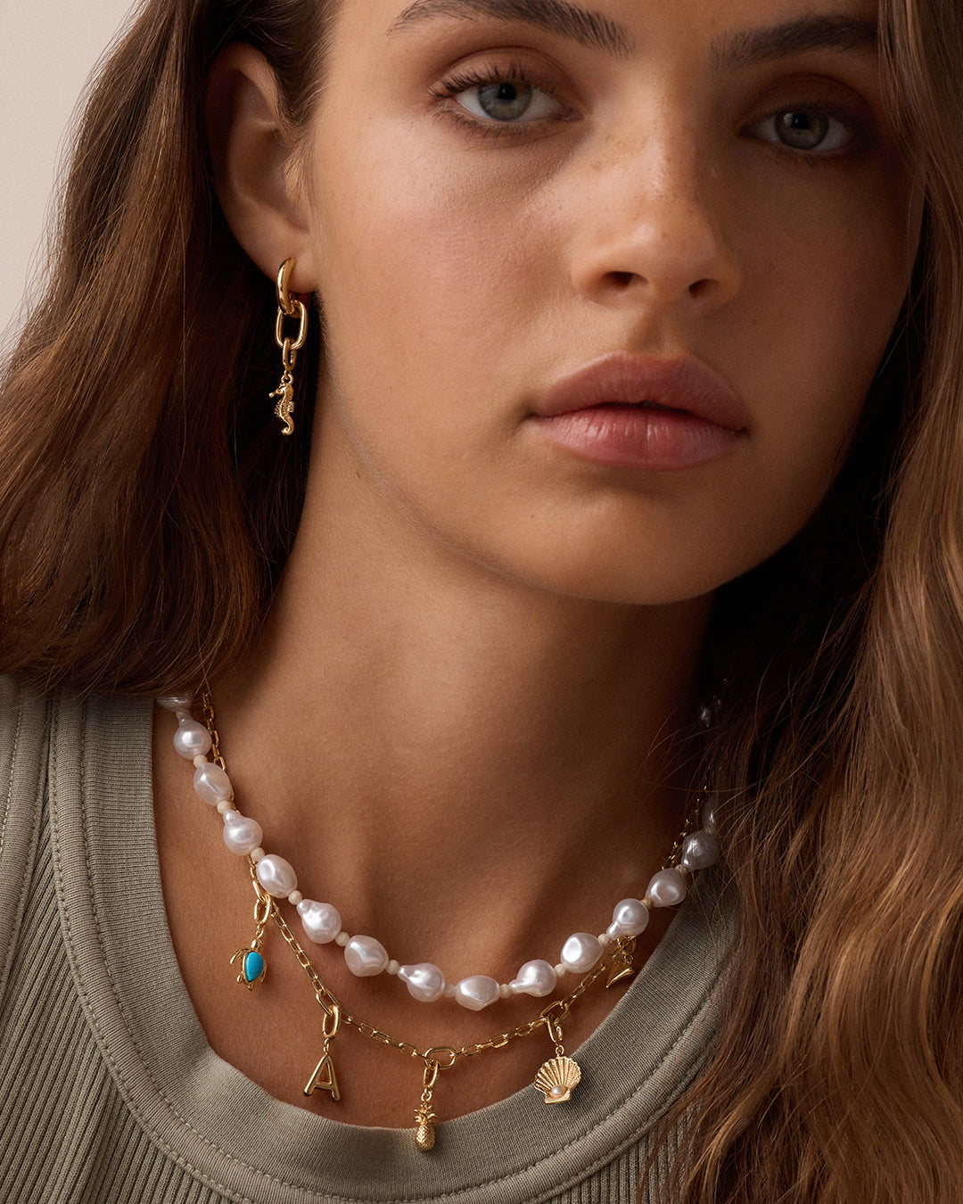 Turtle Parker Charm || option::18k Gold Plated || set::pineapple-charm-stl