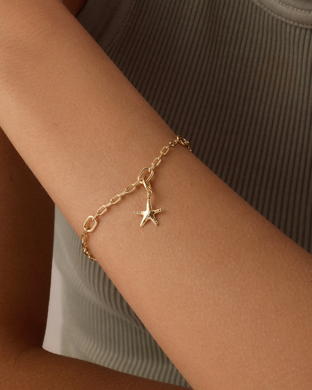 Starfish Parker Charm || option::18k Gold Plated