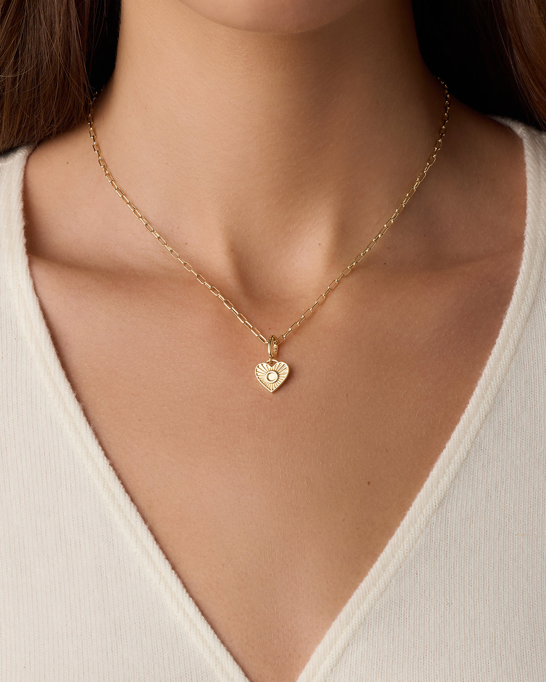 Vintage Heart Alphabet Parker Charm - O || option::18k Gold Plated, O