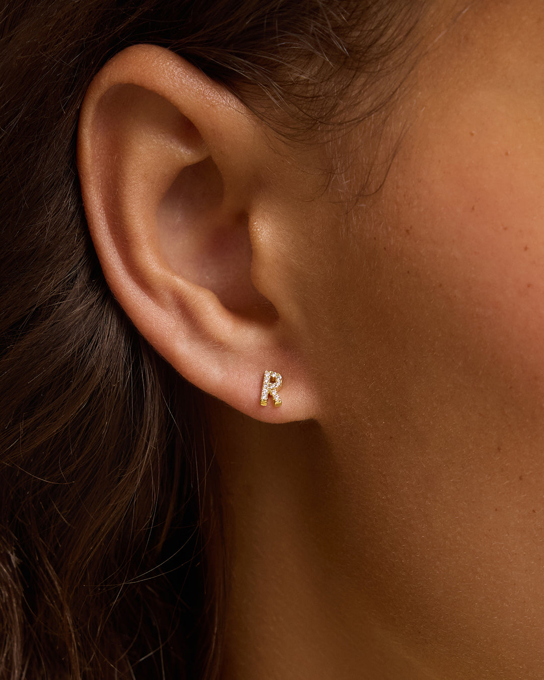 Wilder Shimmer Alphabet Single Stud || option::18K Gold Plated, R