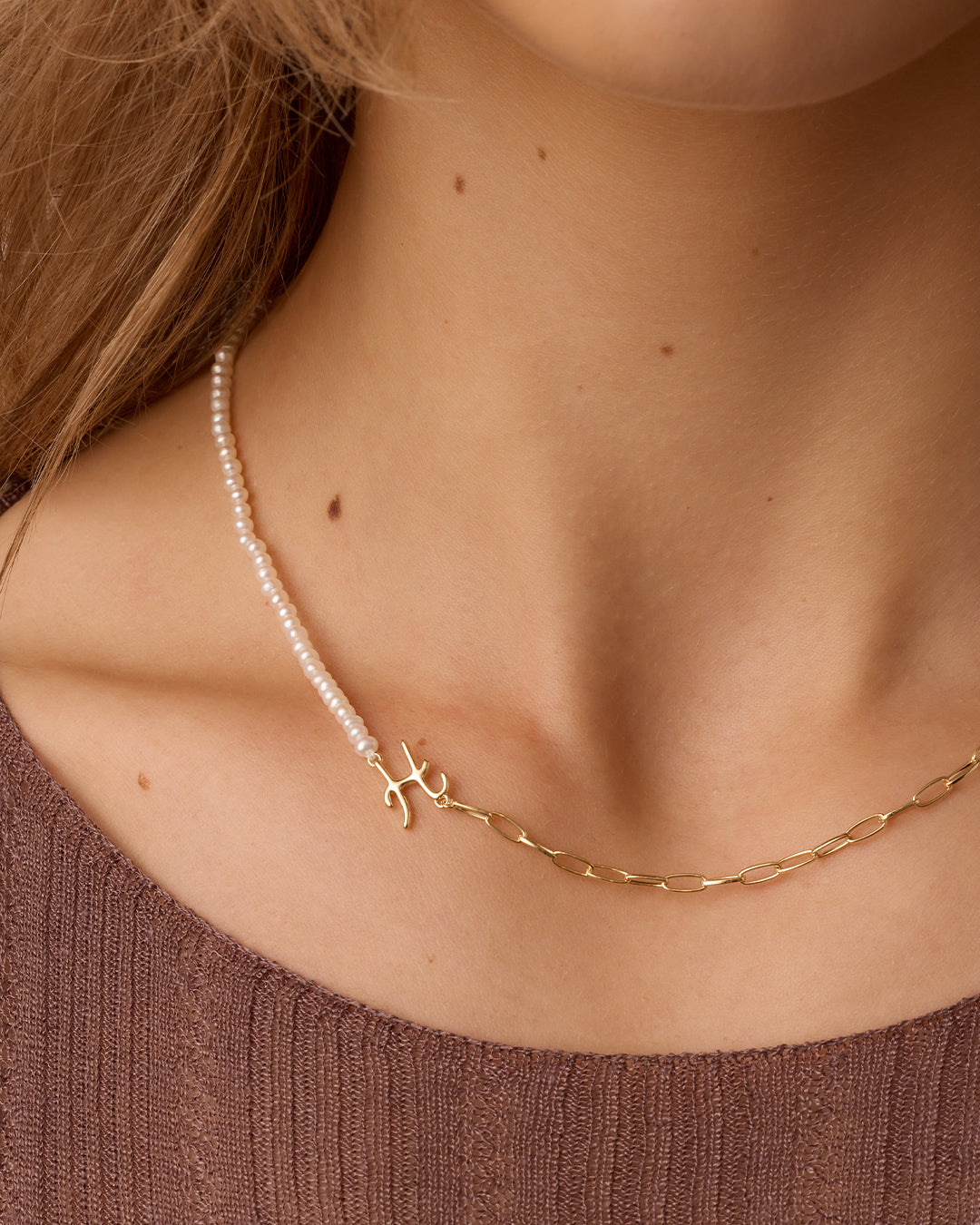 Lou Pearl Alphabet Necklace || option::18k Gold Plated, H