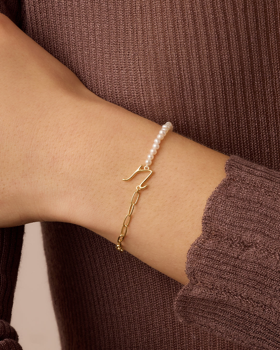 Lou Pearl Alphabet Bracelet || option::18k Gold Plated, N 