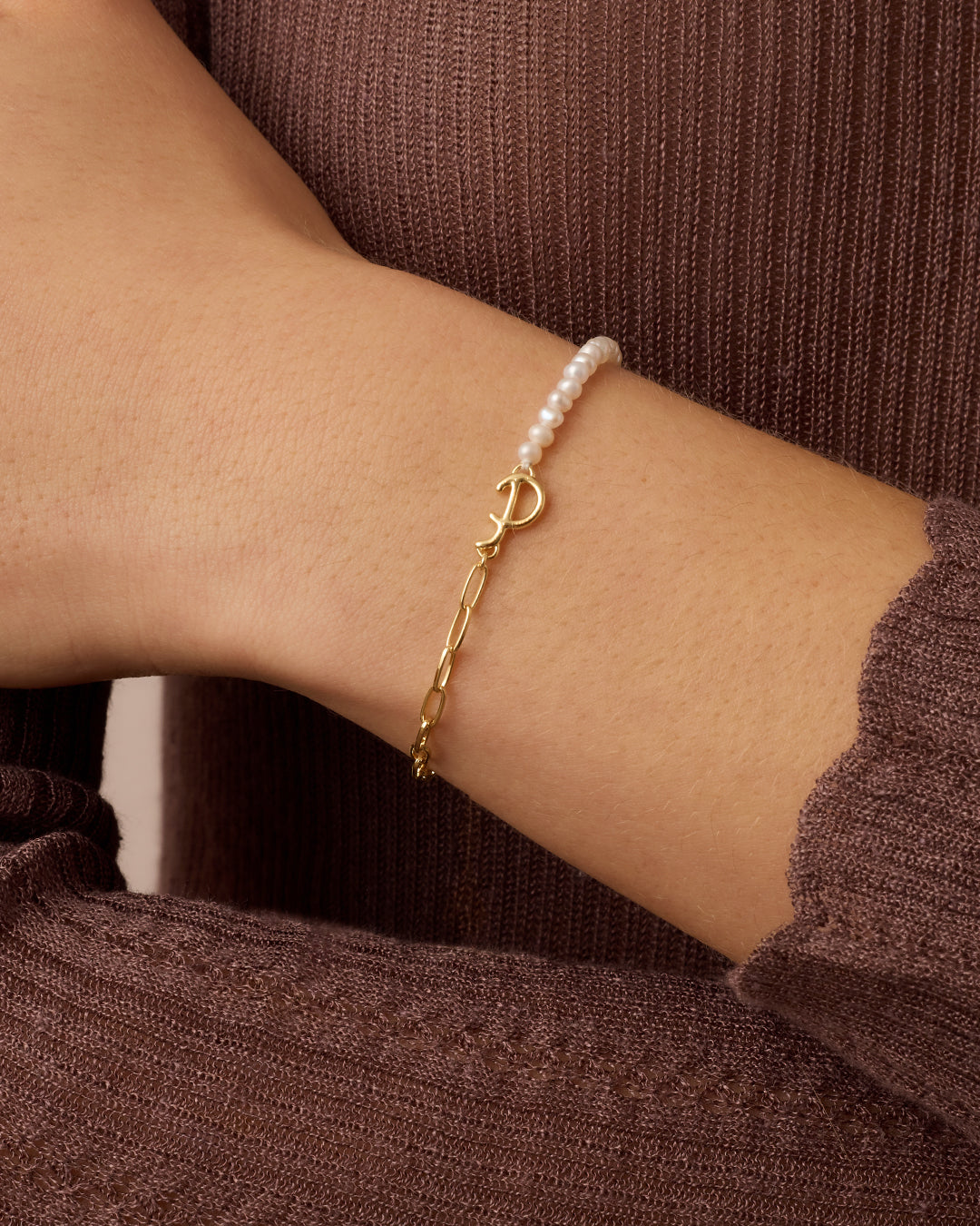 Lou Pearl Alphabet Bracelet || option::18k Gold Plated, P 