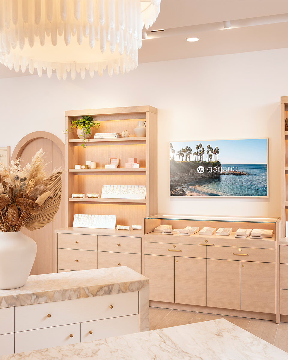 Palm Beach Gardens inside store