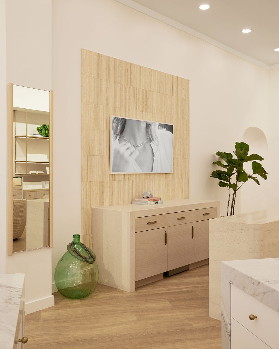 interior of fashion island gorjana store