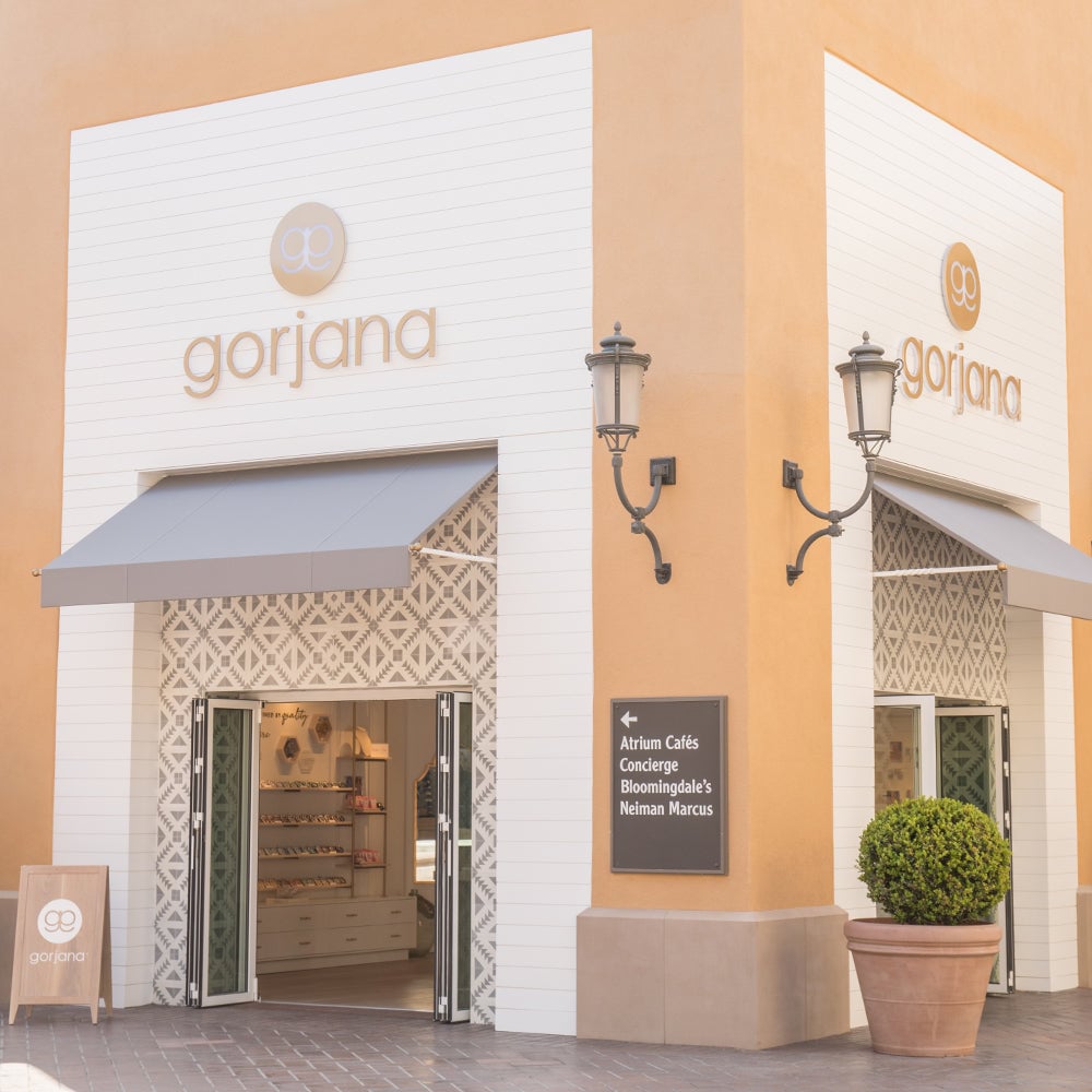 Fashion Island gorjana store front
