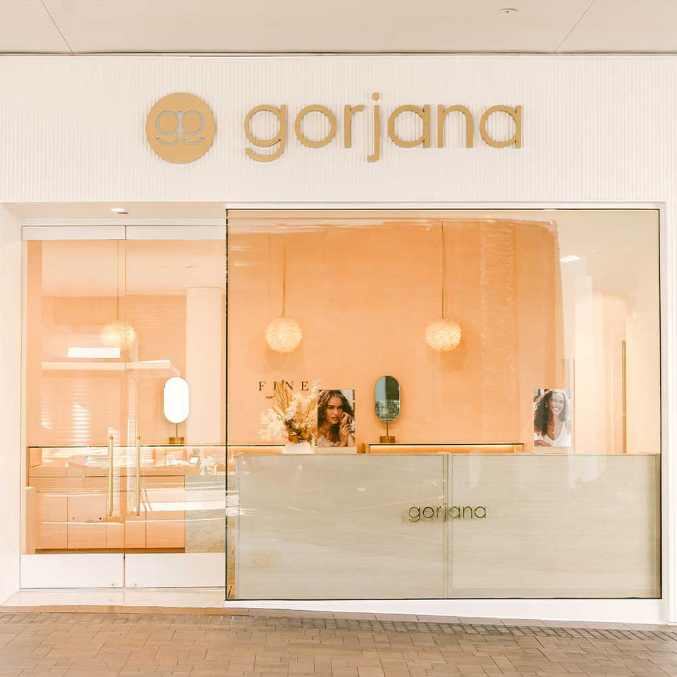 exterior of fashion valley store