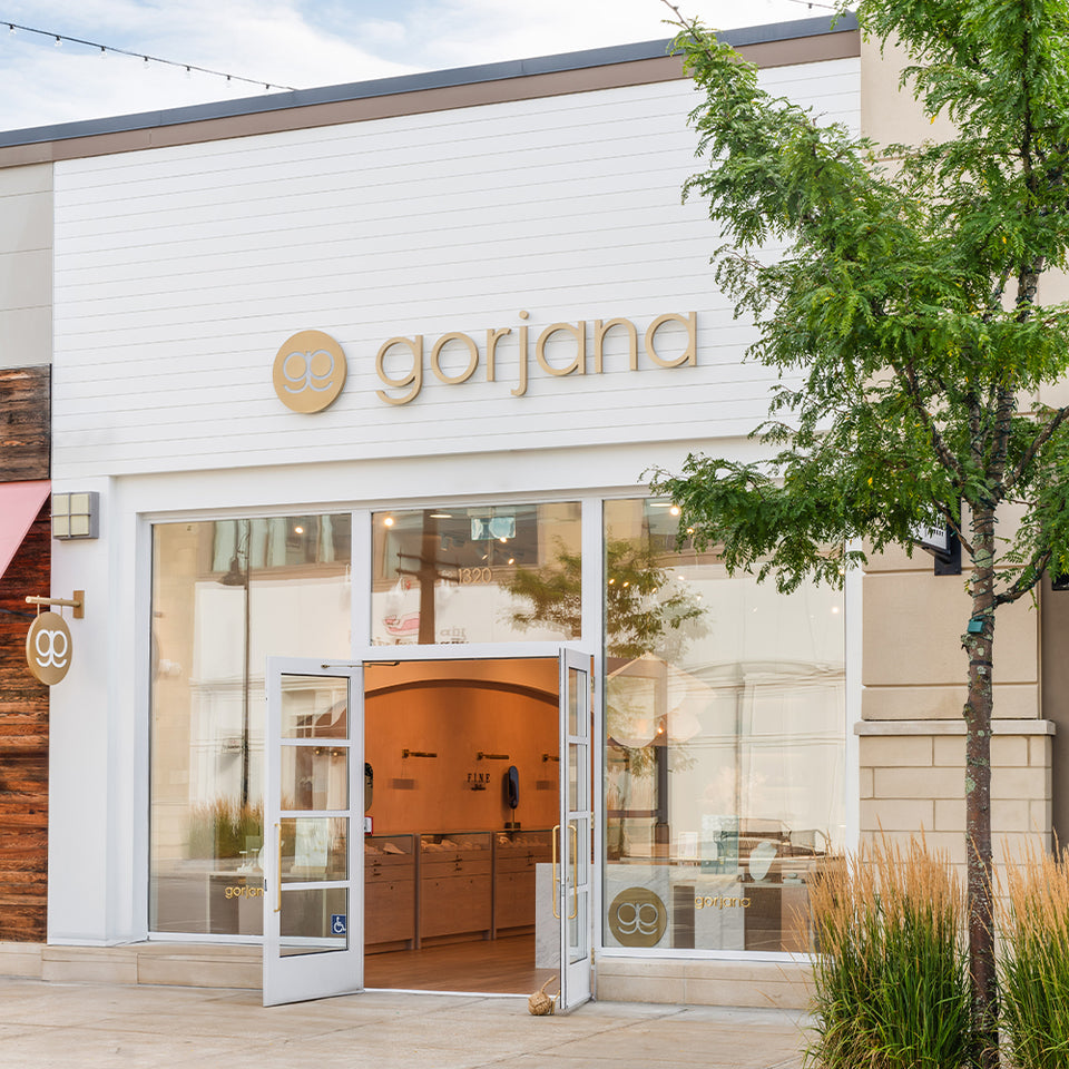 exterior image of Lynnfield, MA store