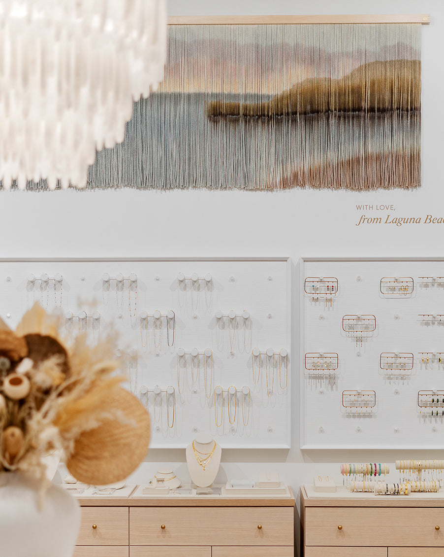 Mall of America in store jewelry display