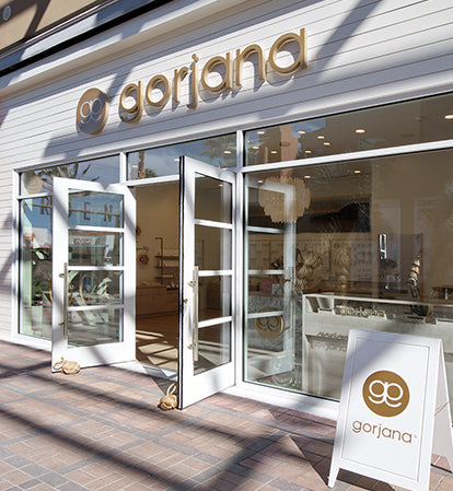 Palm Desert gorjana store with gorjana sign out front