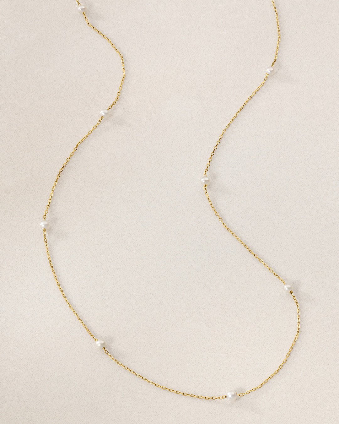 dainty gold pearl necklace