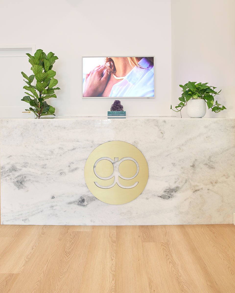 gorjana stylist station with marble counter