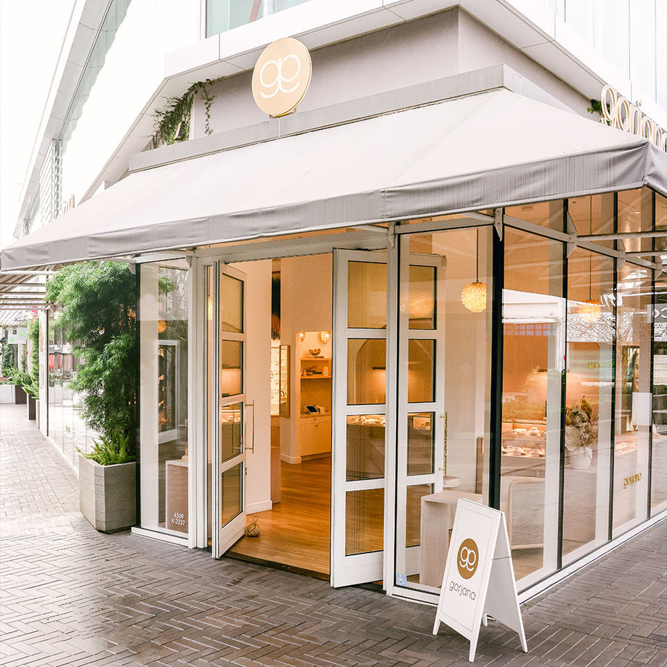 exterior of gorjana store