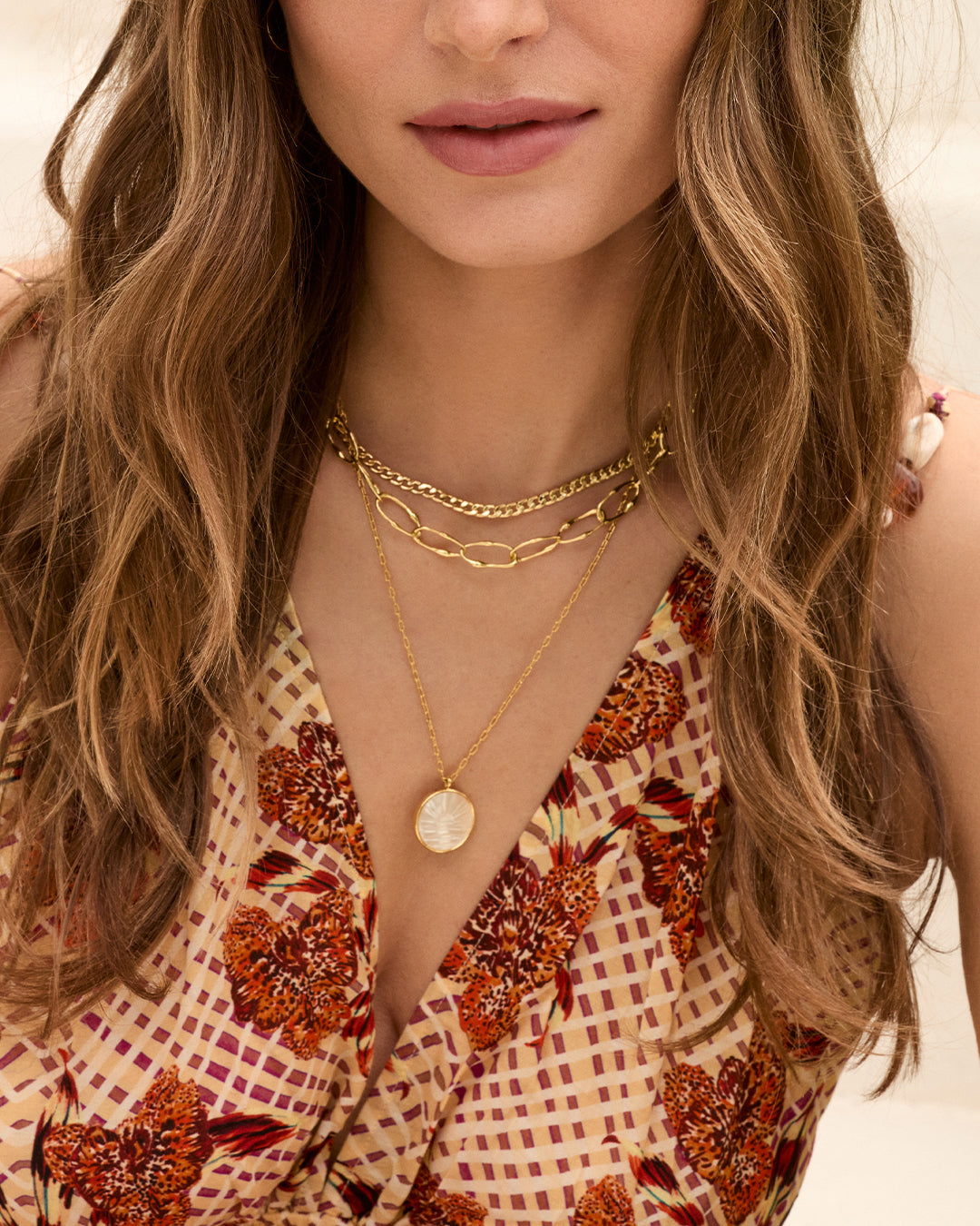 Sunset Etched Necklace || option::18k Gold Plated