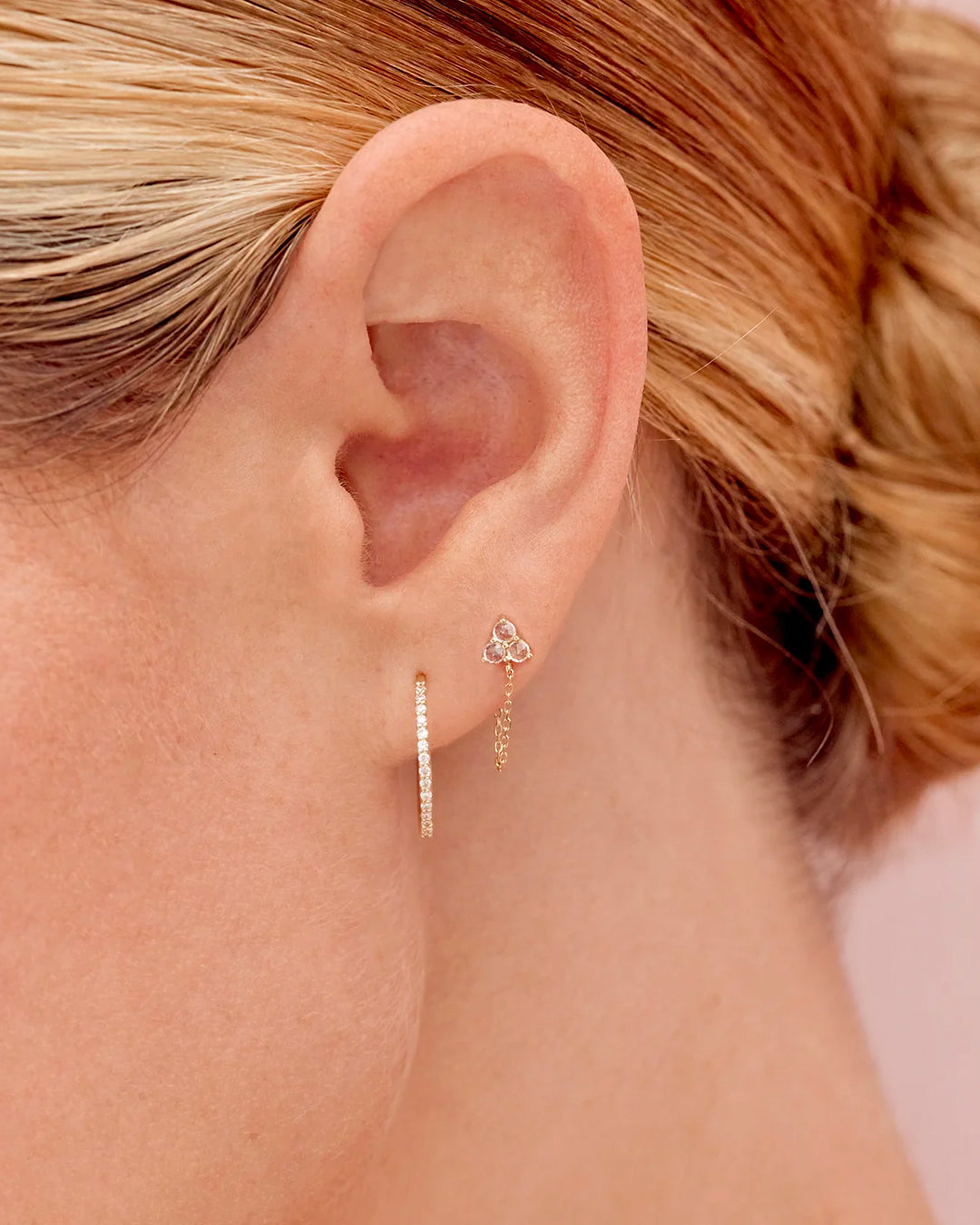 Woman wearing  White Sapphire Chain Huggie || option::14k Solid Gold || set:white-sapphire-chain-huggies-stl